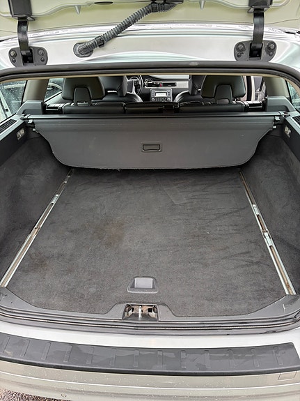 Volvo V70 9 of 11