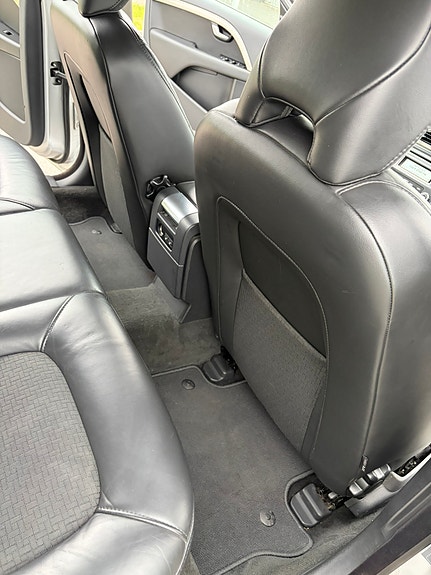 Volvo V70 10 of 11