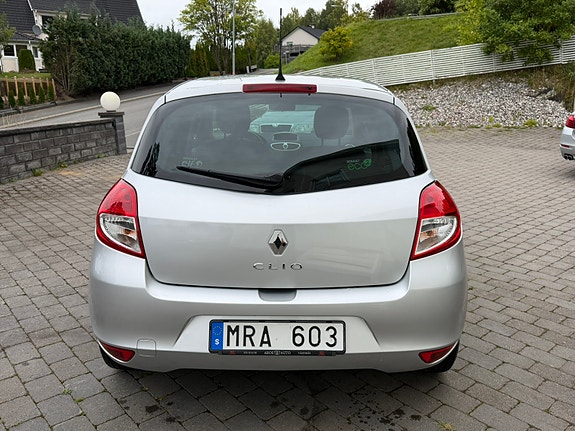 Renault Clio 9 of 29