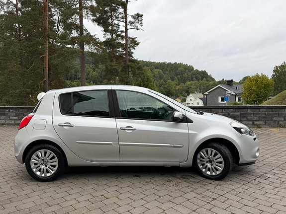 Renault Clio 7 of 29