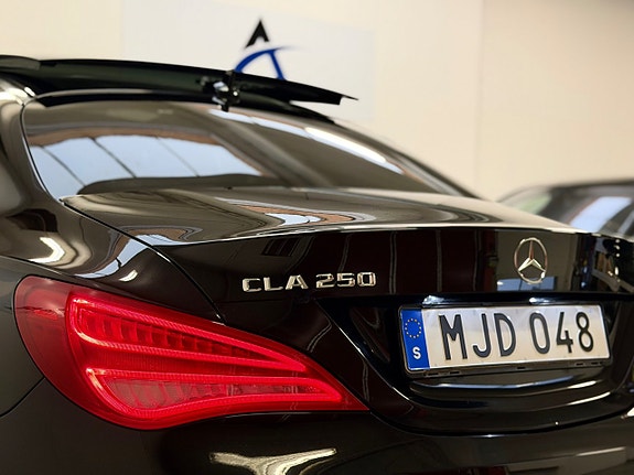Mercedes-Benz CLA250 8 of 22