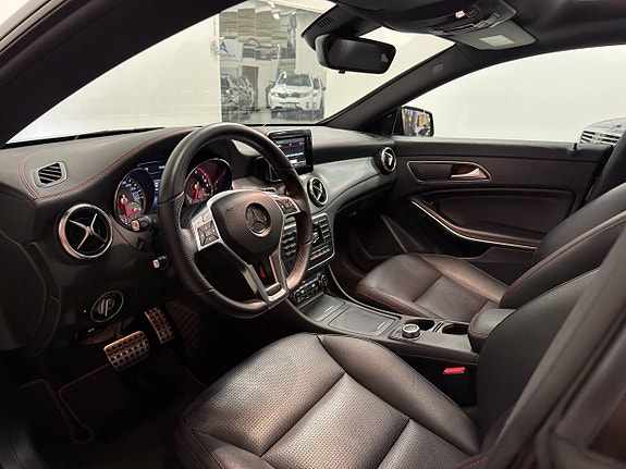 Mercedes-Benz CLA250 9 of 22