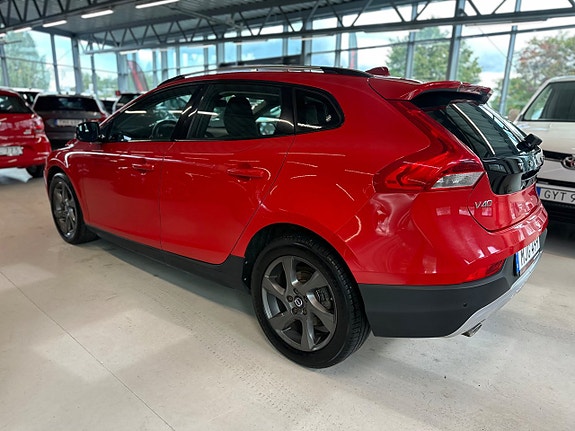 Volvo V40 Cross Country 5 of 30