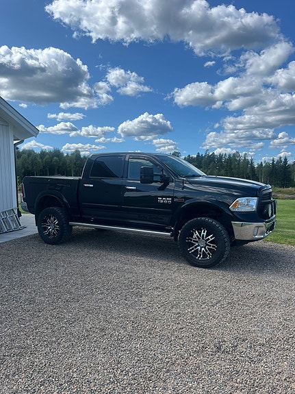 RAM 1500 2 of 3