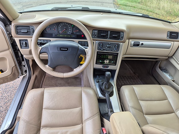 Volvo S70 13 of 14