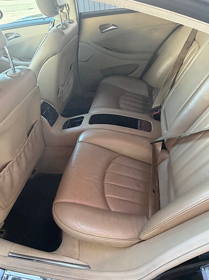 Mercedes-Benz CLS500 5 of 7