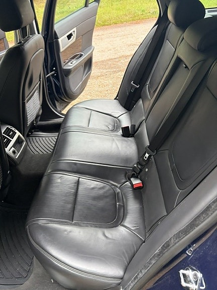 Jaguar XF 6 of 13