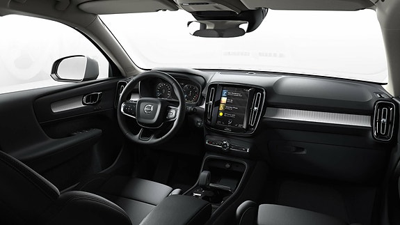 Volvo XC40 7 of 9