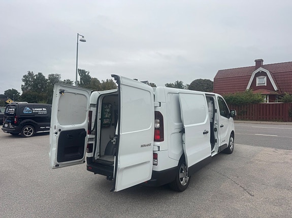Renault Trafic 5 of 15
