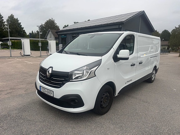 Renault Trafic 4 of 15