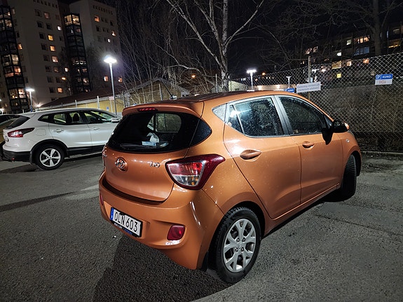 Hyundai i10 8 of 11