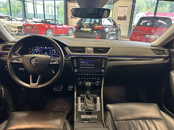 Skoda Superb 21 of 27