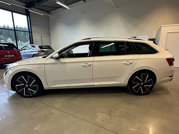 Skoda Superb 4 of 27