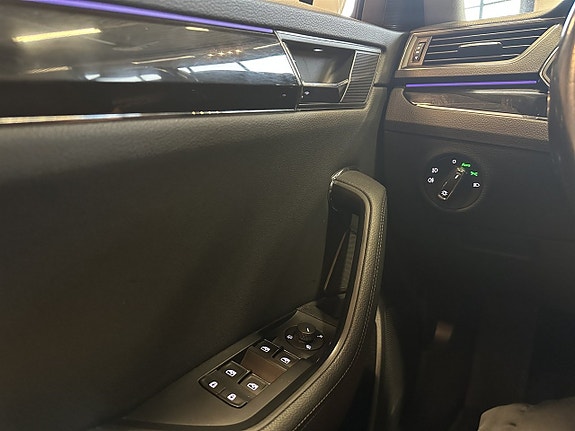 Skoda Superb 17 of 27