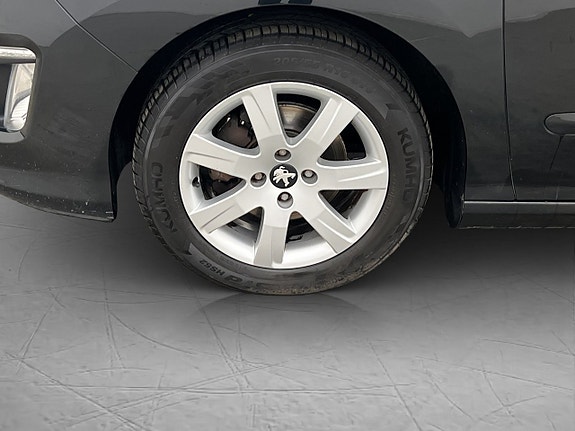 Peugeot 308 27 of 30