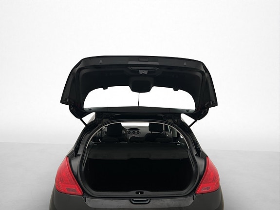 Peugeot 308 26 of 30