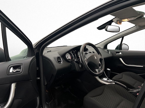 Peugeot 308 10 of 30