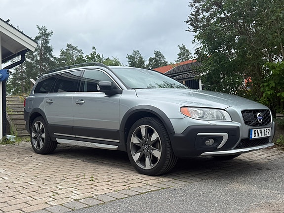 Volvo XC70 3 of 17