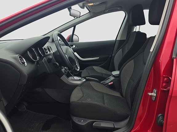 Peugeot 308 8 of 14