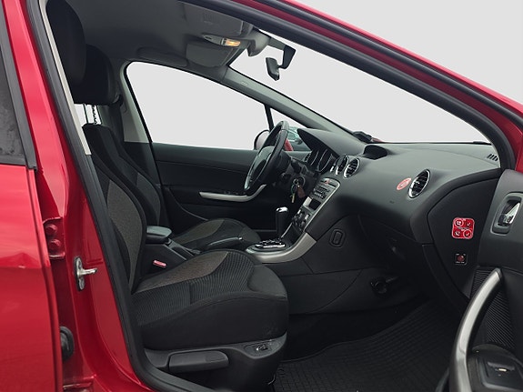 Peugeot 308 13 of 14