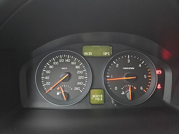Volvo S40 10 of 18