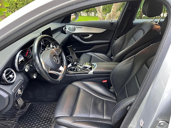 Mercedes-Benz C220 d 8 of 11