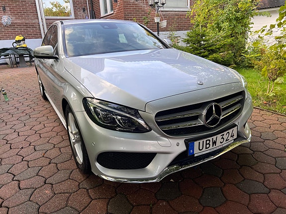 Mercedes-Benz C220 d 3 of 11