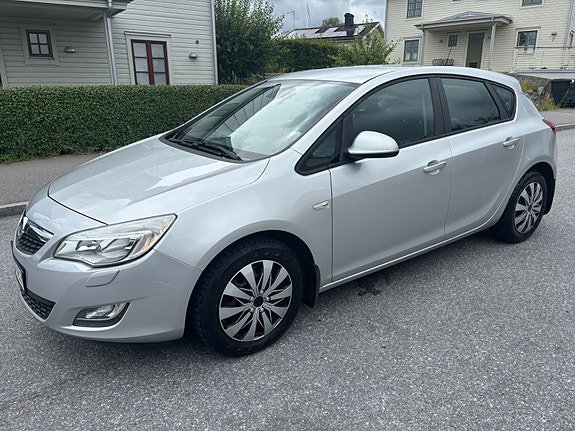 Opel Astra 4 of 15