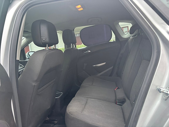 Opel Astra 14 of 15