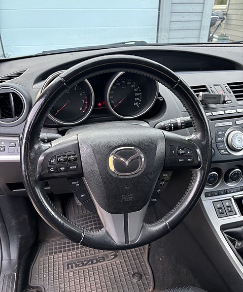 Mazda 3 5 of 11