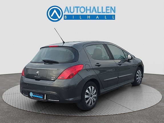 Peugeot 308 4 of 16