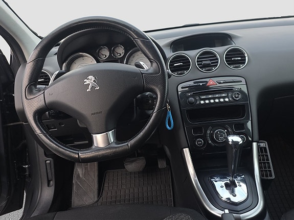 Peugeot 308 10 of 16