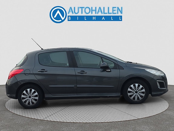 Peugeot 308 7 of 16
