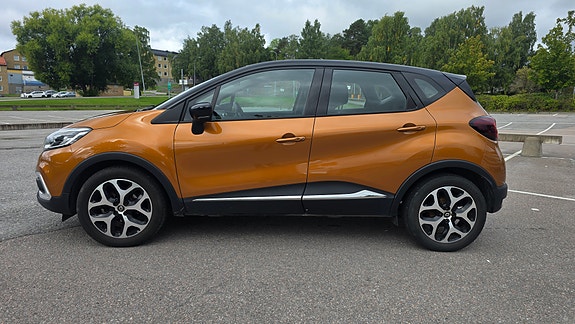 Renault Captur 6 of 23