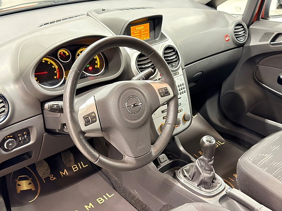 Opel Corsa 12 of 14