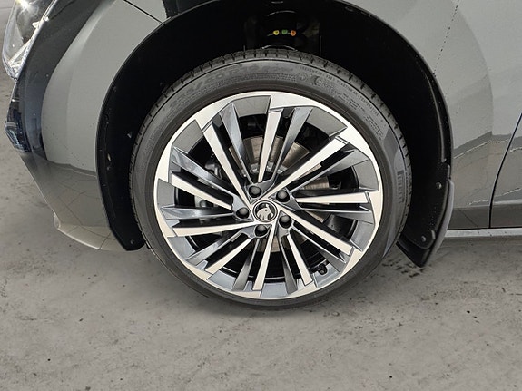 Skoda Superb 6 of 13