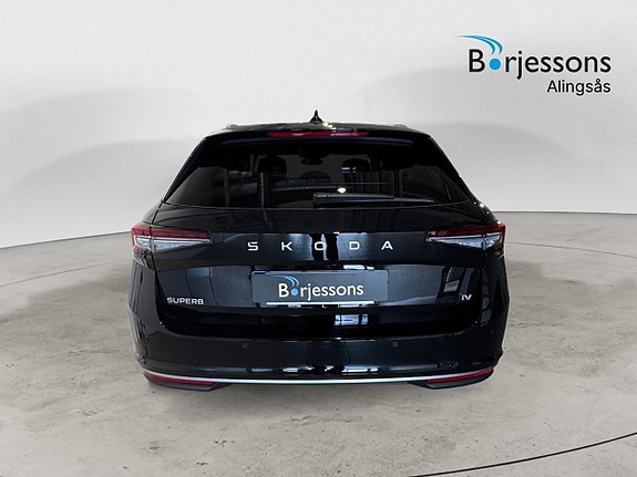 Skoda Superb 4 of 13