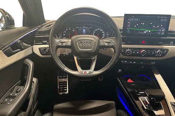Audi A4 9 of 26