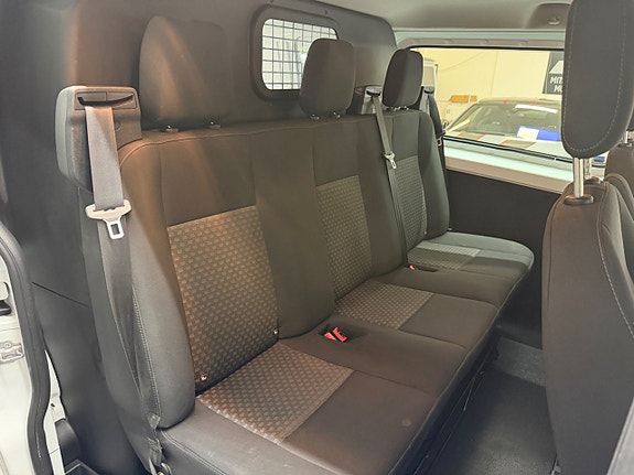 Ford Transit Custom 7 of 8