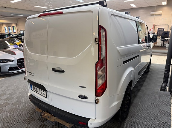 Ford Transit Custom 4 of 8