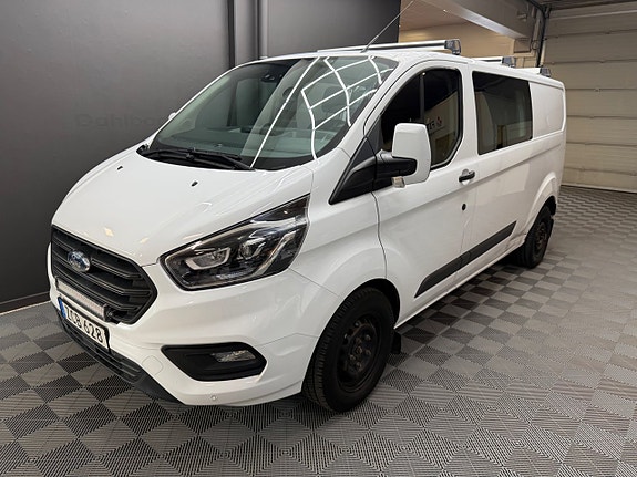 Ford Transit Custom 2 of 8