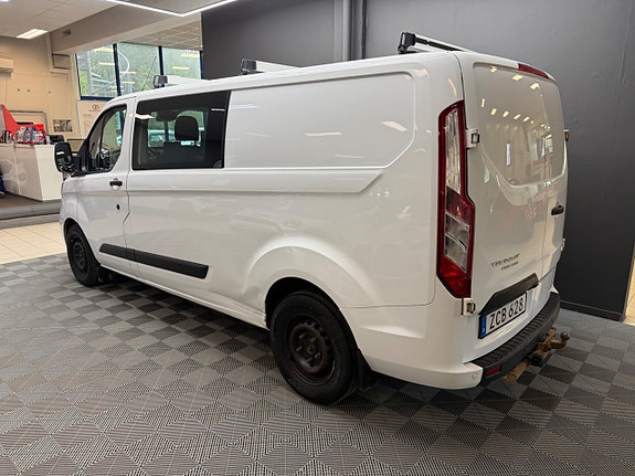 Ford Transit Custom 3 of 8