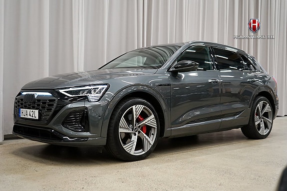 Audi Q8 4 of 29