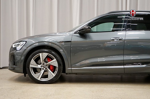Audi Q8 7 of 29