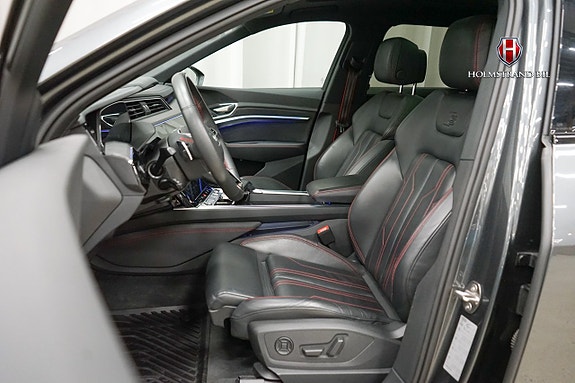 Audi Q8 10 of 29