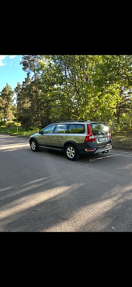 Volvo XC70 4 of 8