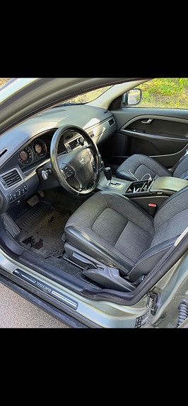 Volvo XC70 7 of 8