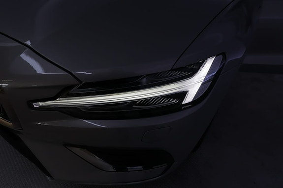 Volvo V60 10 of 25
