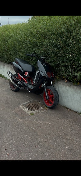 Yamaha Neos 4 of 4