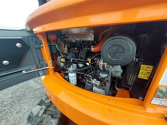 Develon 2025 DX 85 R-7 5 of 8